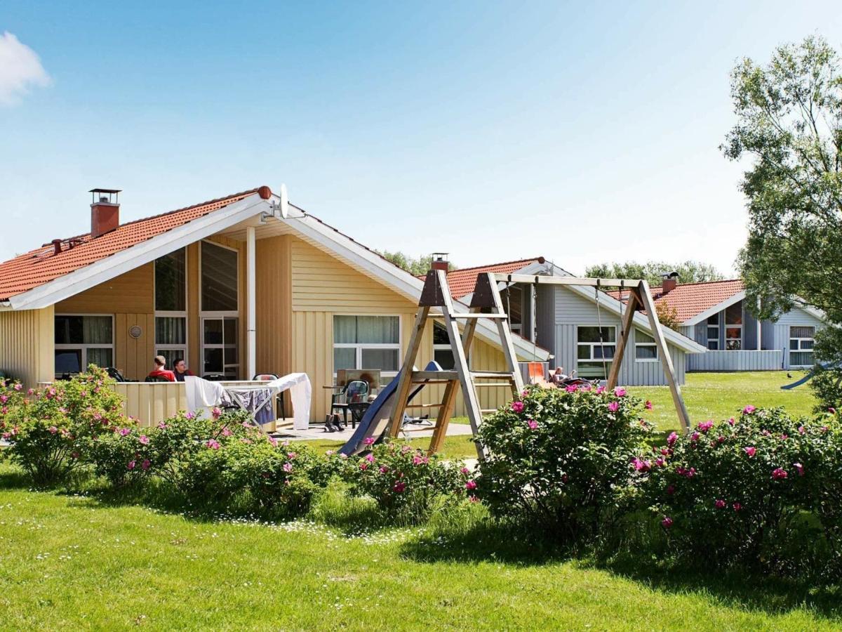12 Person Holiday Home In Otterndorf Esterno foto